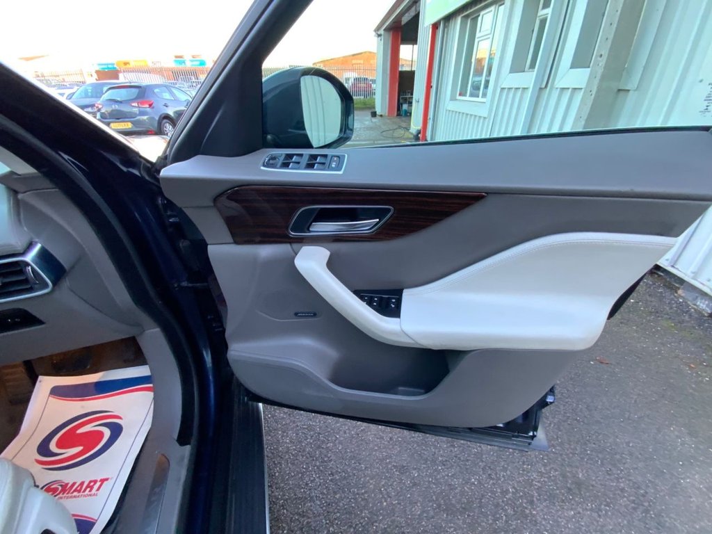 Used Jaguar F-Pace 2018 for sale - 77227591: Photo 24