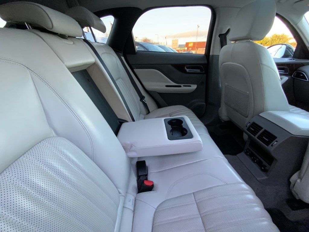 Used Jaguar F-Pace 2018 for sale - 77227591: Photo 26