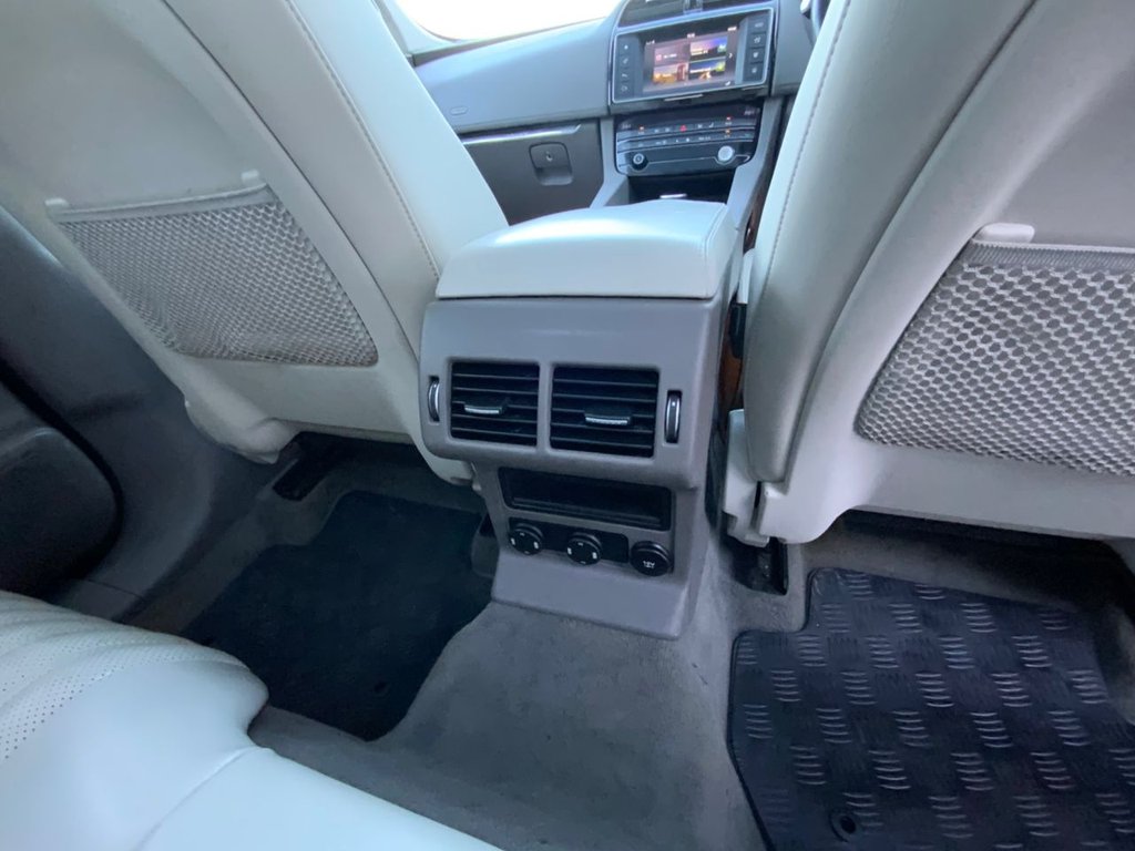 Used Jaguar F-Pace 2018 for sale - 77227591: Photo 27