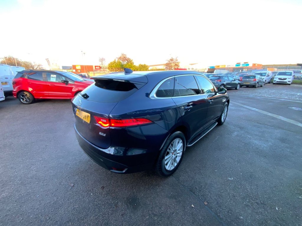 Used Jaguar F-Pace 2018 for sale - 77227591: Photo 5