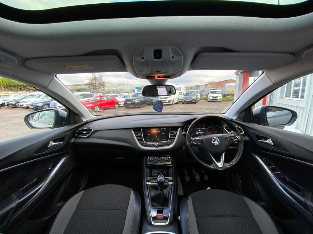 Used Vauxhall Grandland X 2018 for sale - 77276243: Photo 2