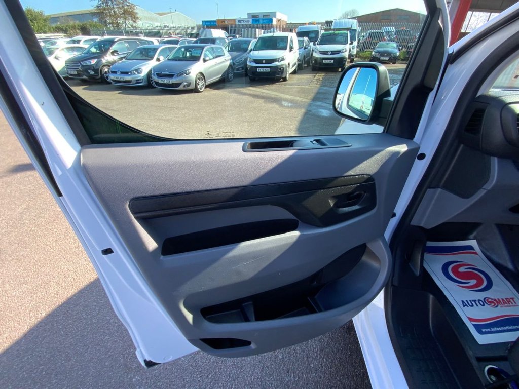 Used Vauxhall Vivaro 2020 for sale - 77792297: Photo 28