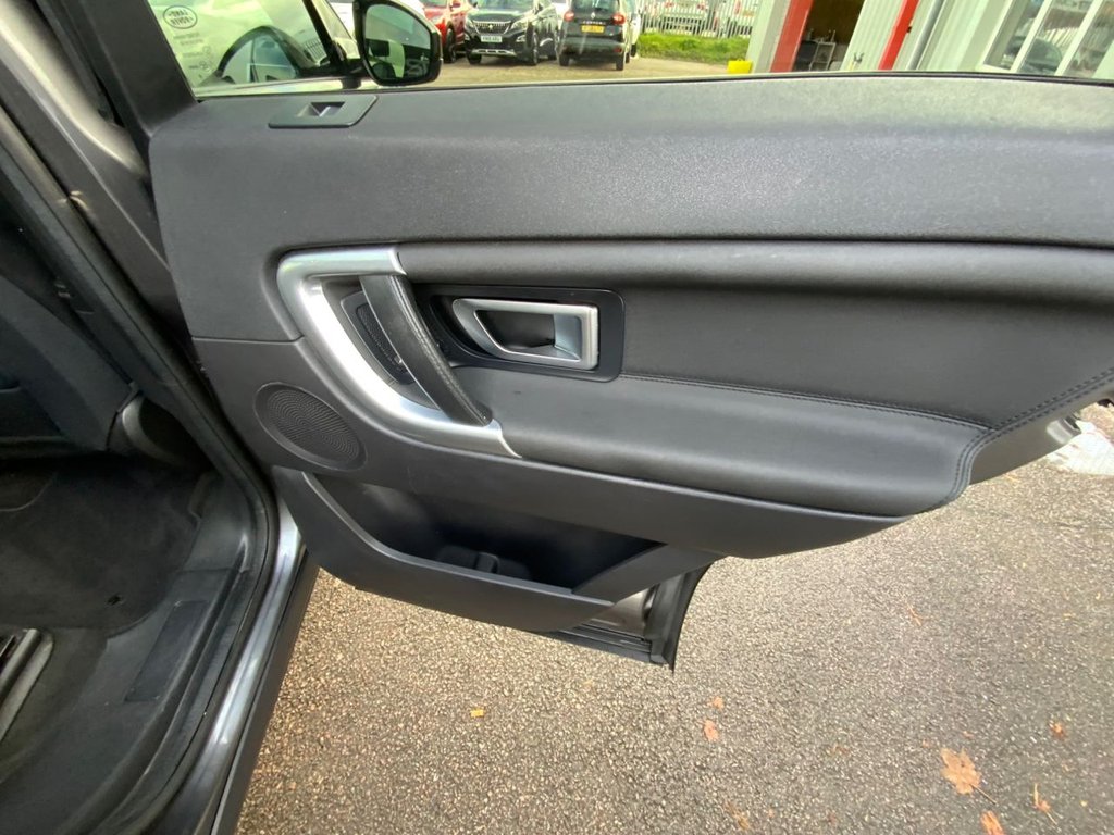 Used Land Rover Discovery Sport 2019 for sale - 76396490: Photo 34