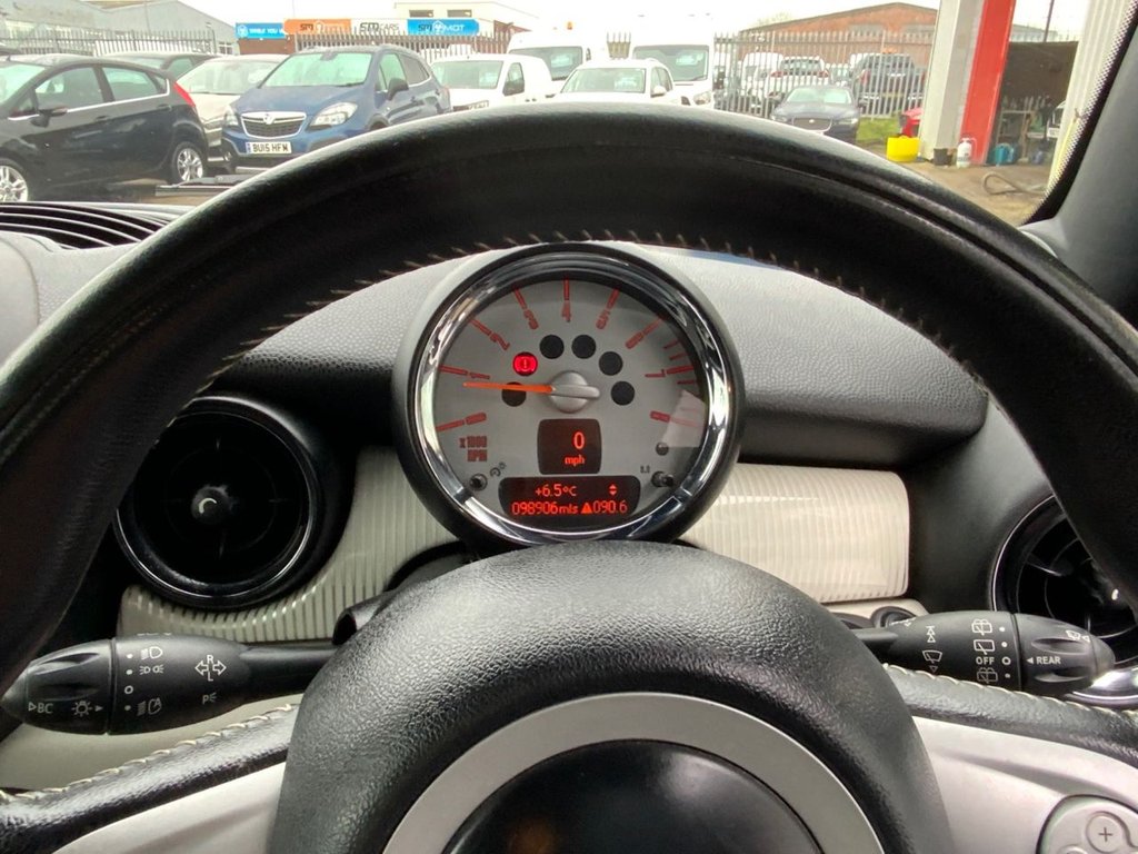 Used MINI Hatch 2010 for sale - 77806125: Photo 25
