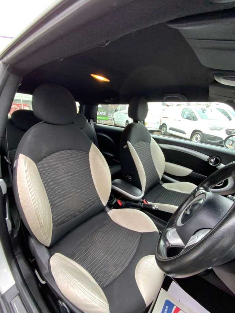 Used MINI Hatch 2010 for sale - 77806125: Photo 39