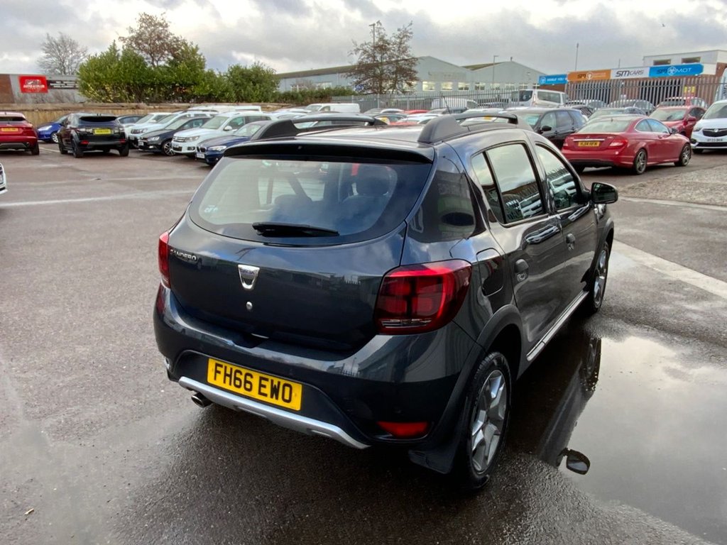 Used Dacia Sandero Stepway 2016 for sale - 77263844: Photo 11