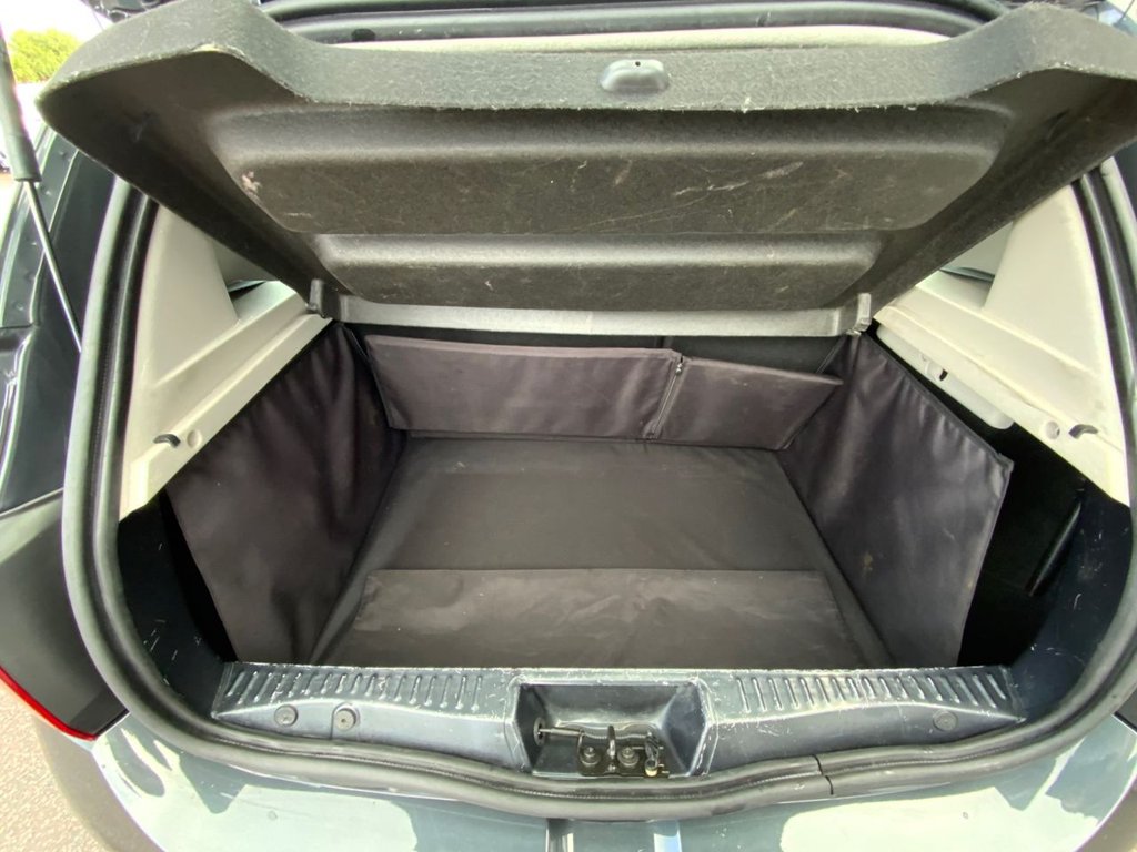 Used Dacia Sandero Stepway 2016 for sale - 77263844: Photo 18