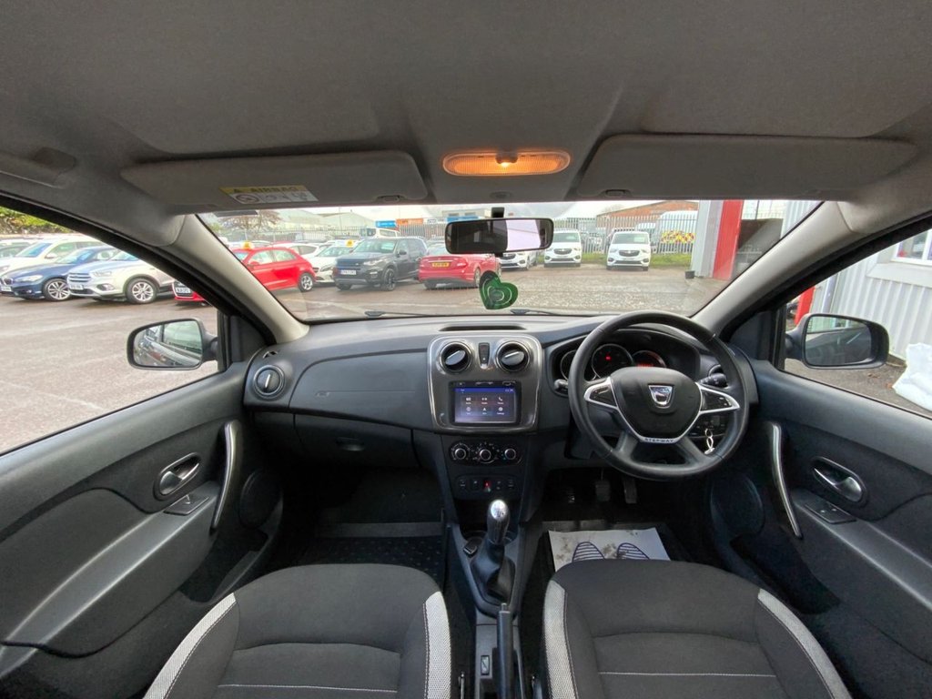 Used Dacia Sandero Stepway 2016 for sale - 77263844: Photo 2