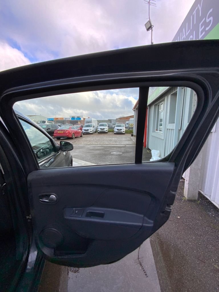 Used Dacia Sandero Stepway 2016 for sale - 77263844: Photo 21