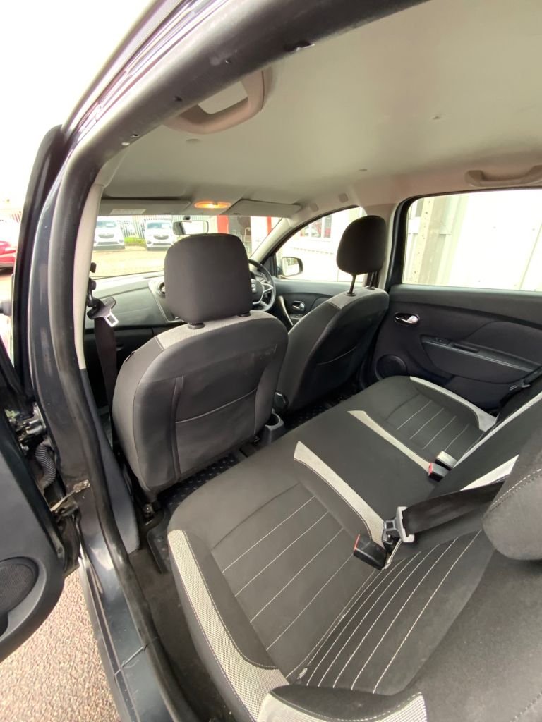 Used Dacia Sandero Stepway 2016 for sale - 77263844: Photo 25