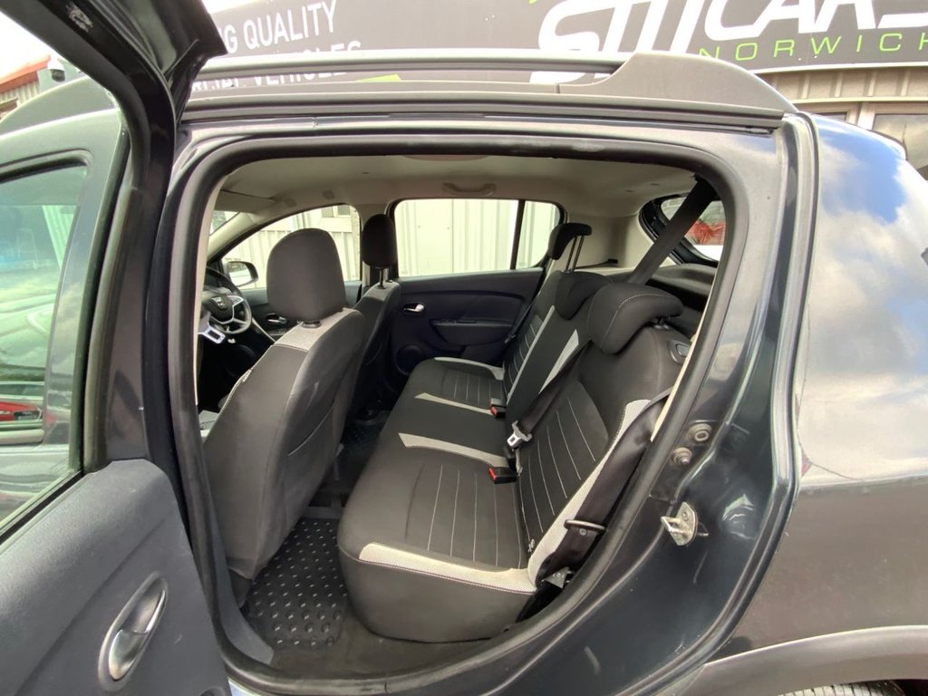 Used Dacia Sandero Stepway 2016 for sale - 77263844: Photo 26