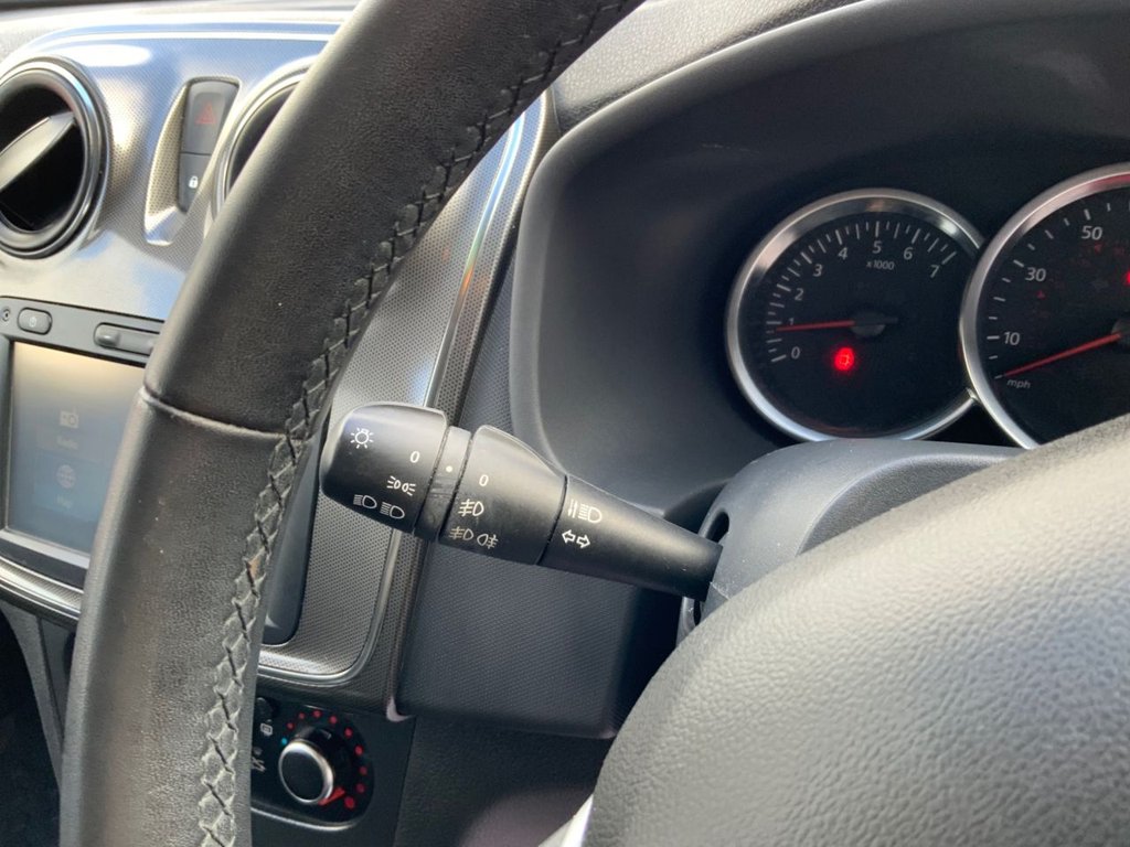 Used Dacia Sandero Stepway 2016 for sale - 77263844: Photo 40