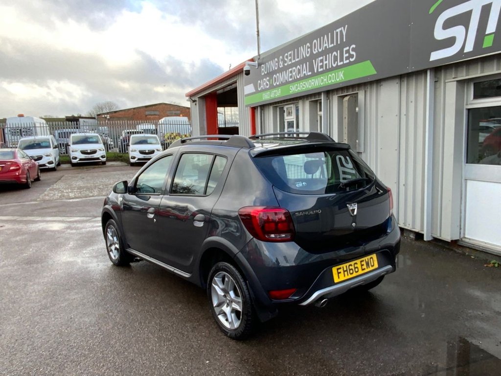Used Dacia Sandero Stepway 2016 for sale - 77263844: Photo 9