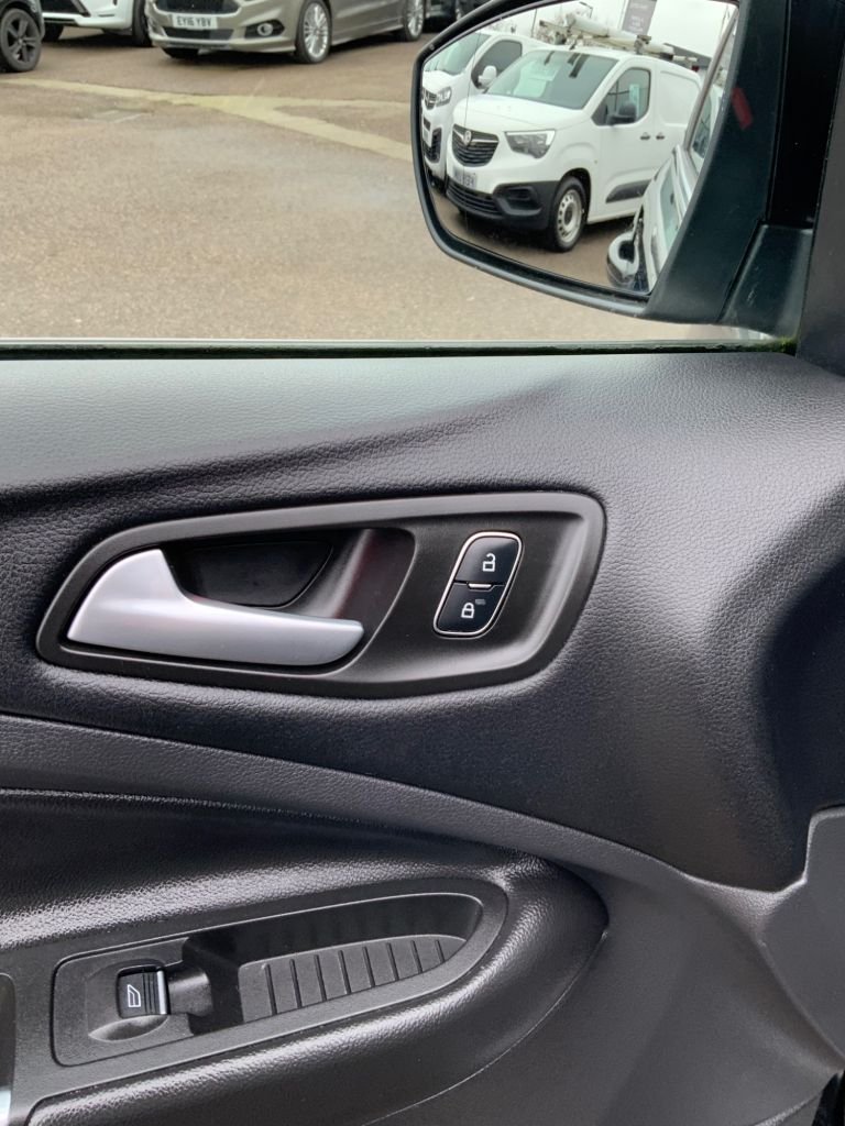 Used Ford Kuga 2018 for sale - 77792277: Photo 39