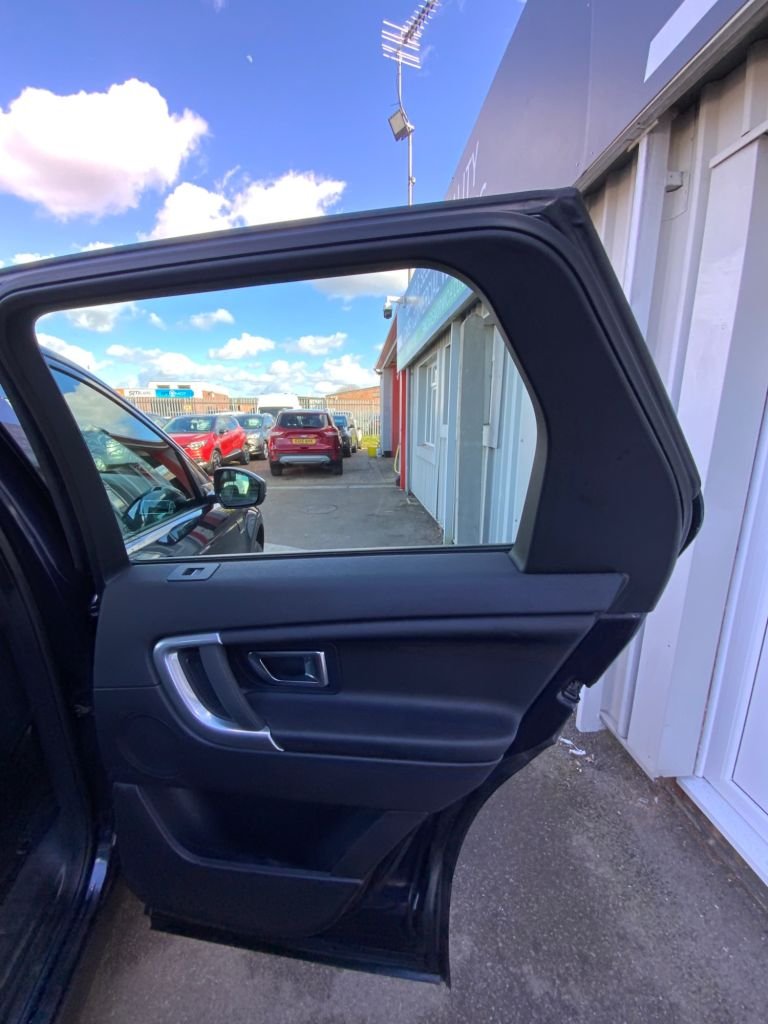 Used Land Rover Discovery Sport 2018 for sale - 78030542: Photo 16