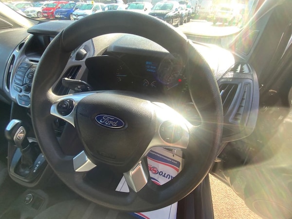 Used Ford Grand Tourneo Connect 2017 for sale - 75727646: Photo 15