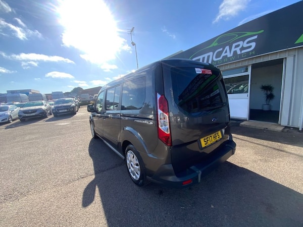 Used Ford Grand Tourneo Connect 2017 for sale - 75727646: Photo 9
