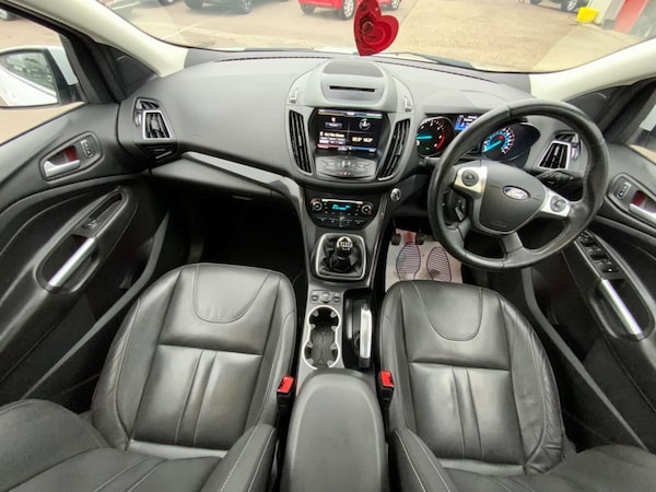Used Ford Kuga 2016 for sale - 76303918: Photo 2
