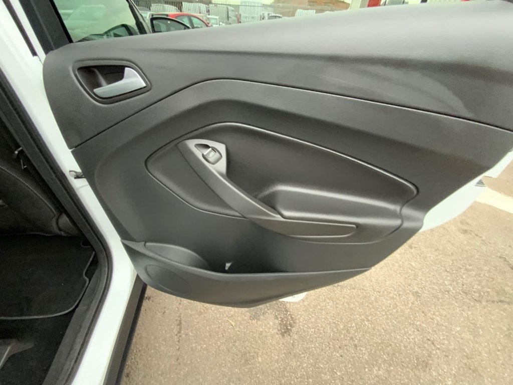 Used Ford Kuga 2016 for sale - 76303918: Photo 34