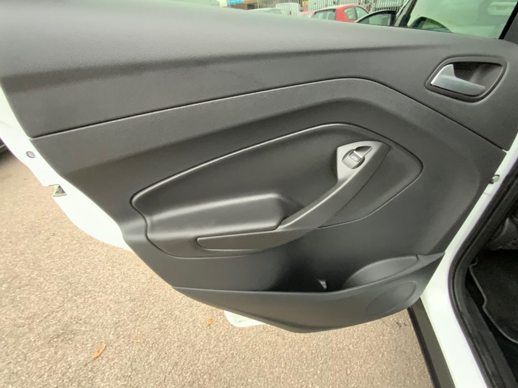 Used Ford Kuga 2016 for sale - 76303918: Photo 44