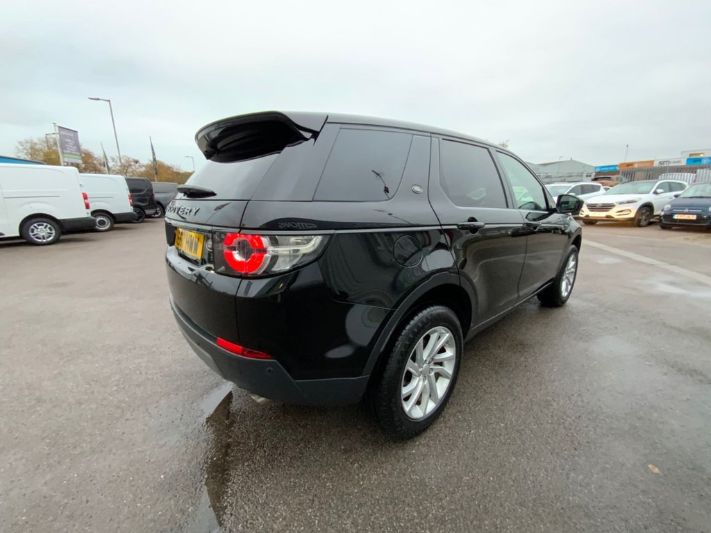 Used Land Rover Discovery Sport 2017 for sale - 76406516: Photo 12