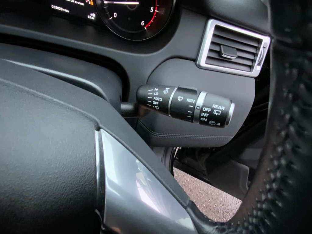 Used Land Rover Discovery Sport 2017 for sale - 76406516: Photo 17