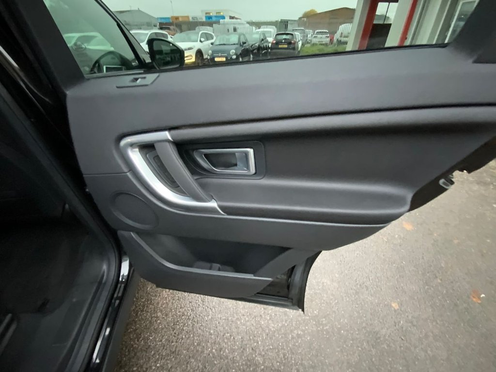 Used Land Rover Discovery Sport 2017 for sale - 76406516: Photo 29