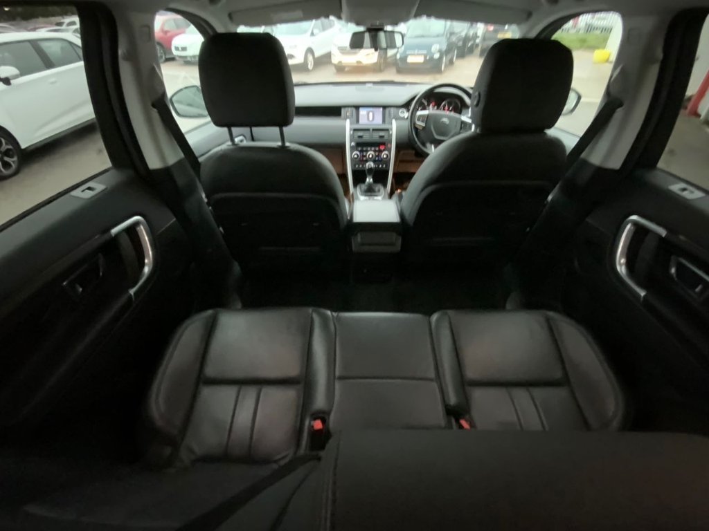 Used Land Rover Discovery Sport 2017 for sale - 76406516: Photo 32