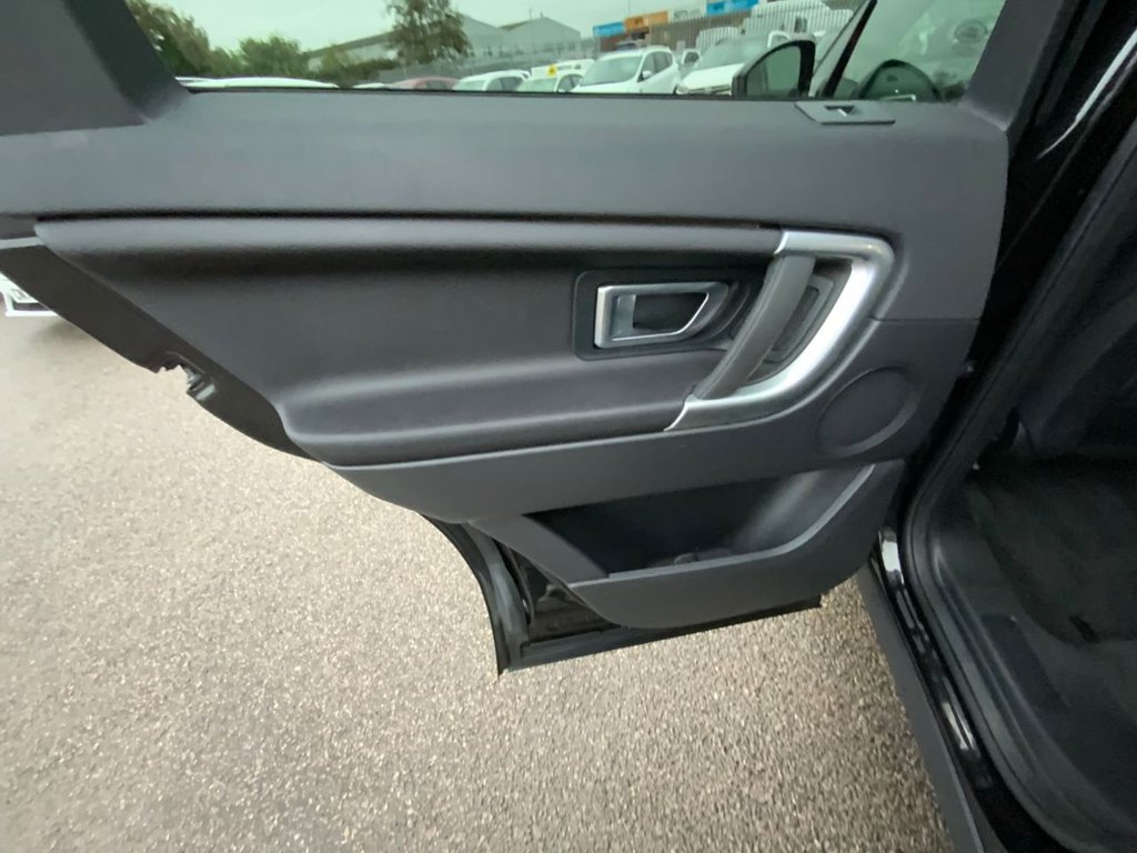 Used Land Rover Discovery Sport 2017 for sale - 76406516: Photo 40