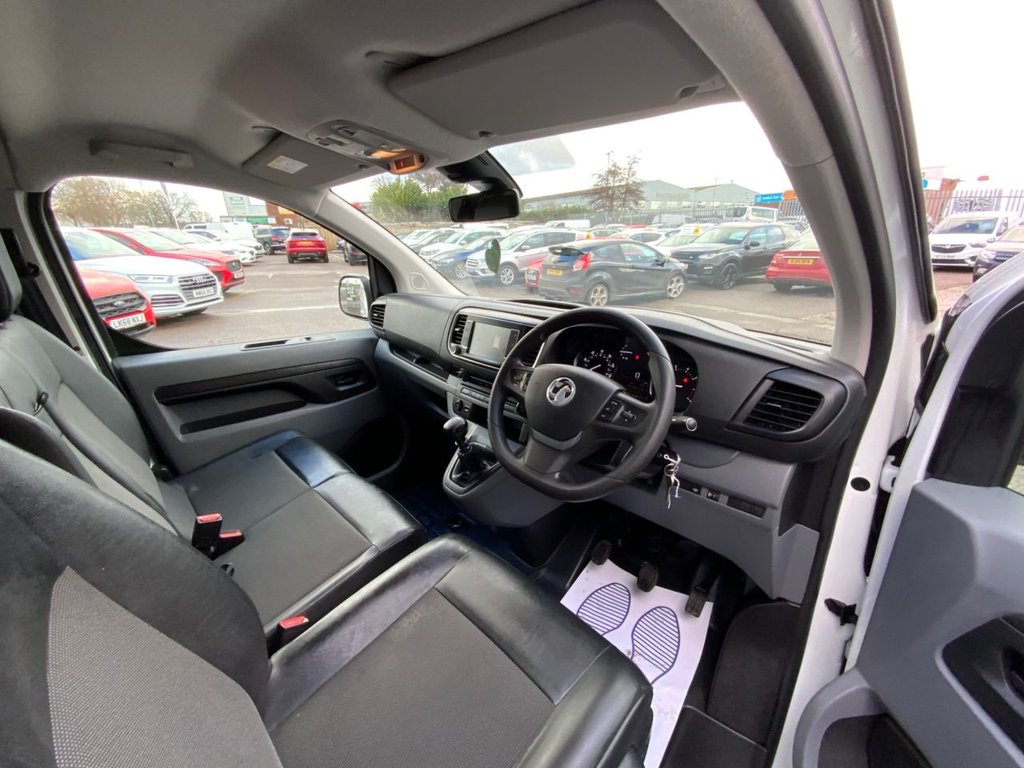 Used Vauxhall Vivaro 2021 for sale - 77263299: Photo 2