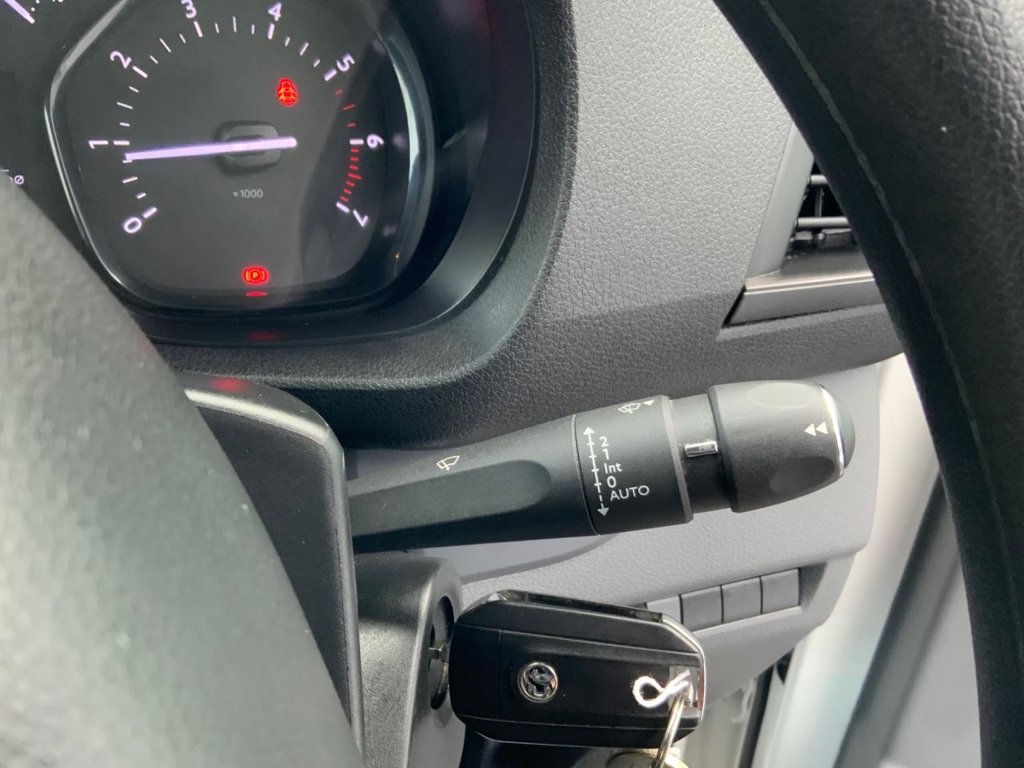 Used Vauxhall Vivaro 2021 for sale - 77263299: Photo 42