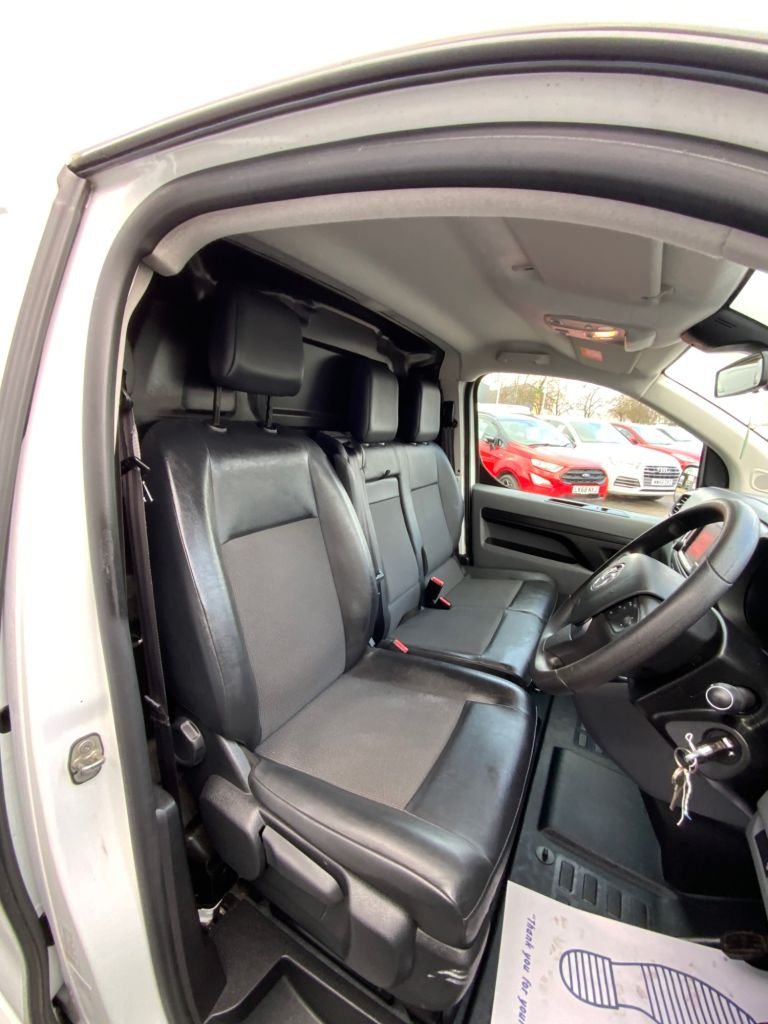 Used Vauxhall Vivaro 2021 for sale - 77263299: Photo 48