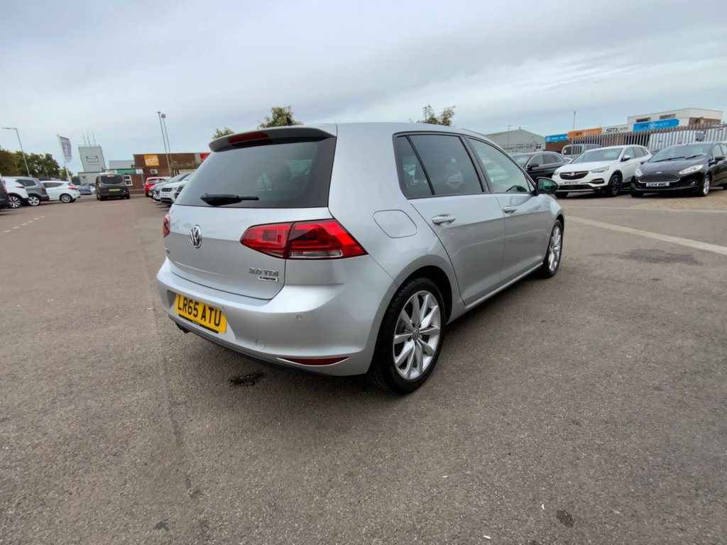 Used Volkswagen Golf 2015 for sale - 76081128: Photo 11