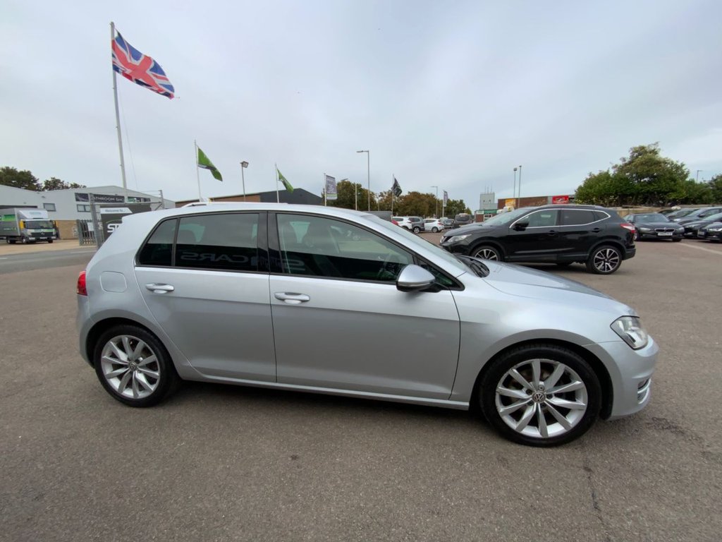 Used Volkswagen Golf 2015 for sale - 76081128: Photo 12