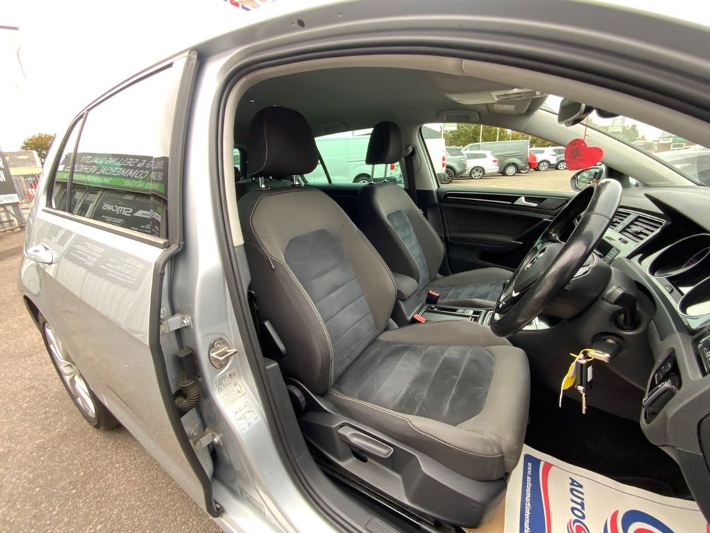 Used Volkswagen Golf 2015 for sale - 76081128: Photo 16