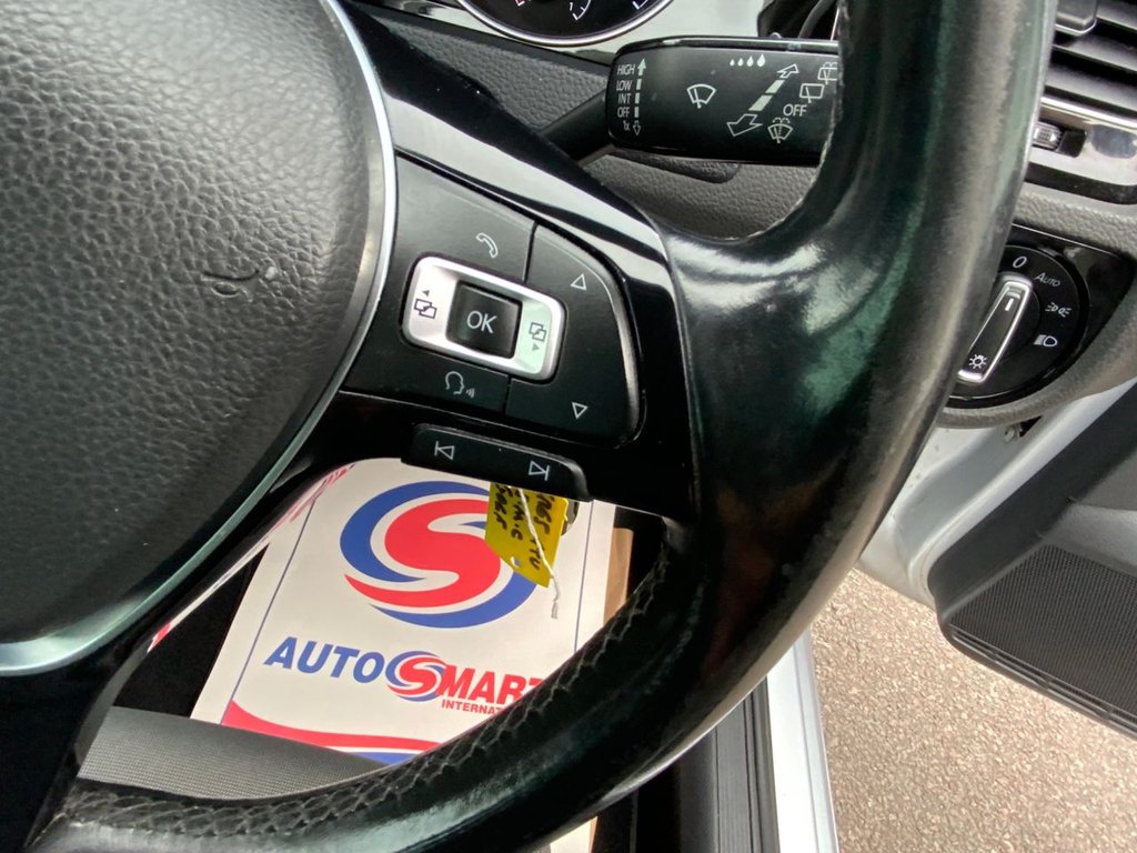 Used Volkswagen Golf 2015 for sale - 76081128: Photo 23