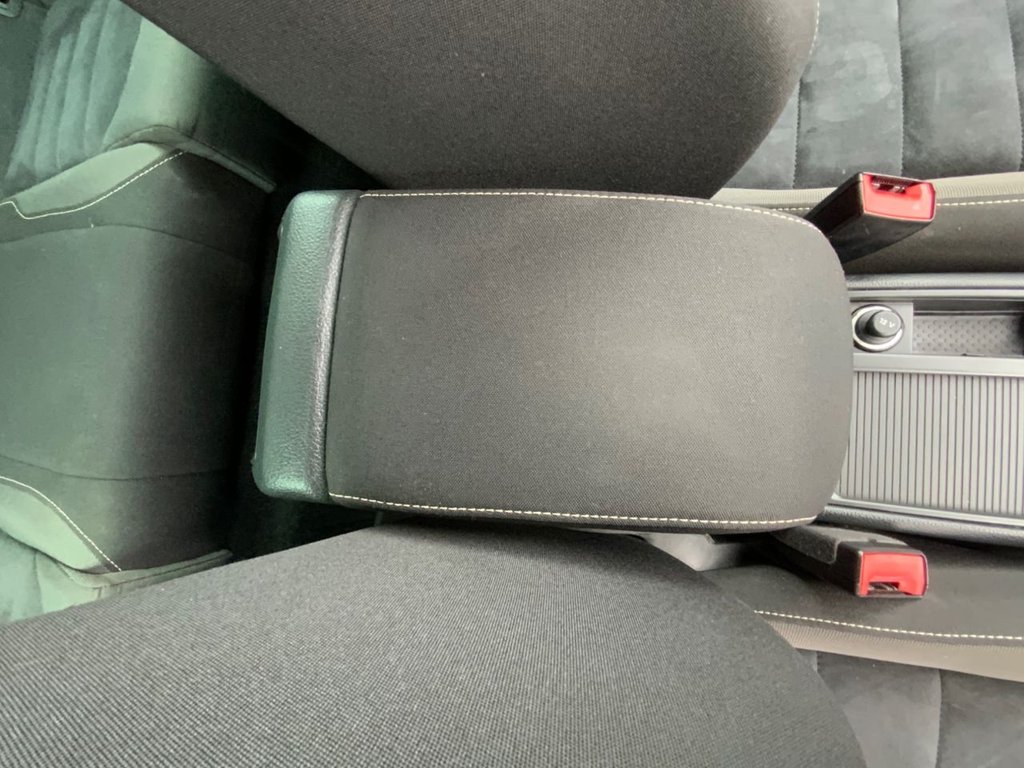 Used Volkswagen Golf 2015 for sale - 76081128: Photo 26