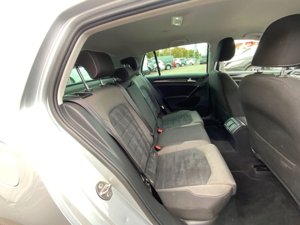 Used Volkswagen Golf 2015 for sale - 76081128: Photo 29