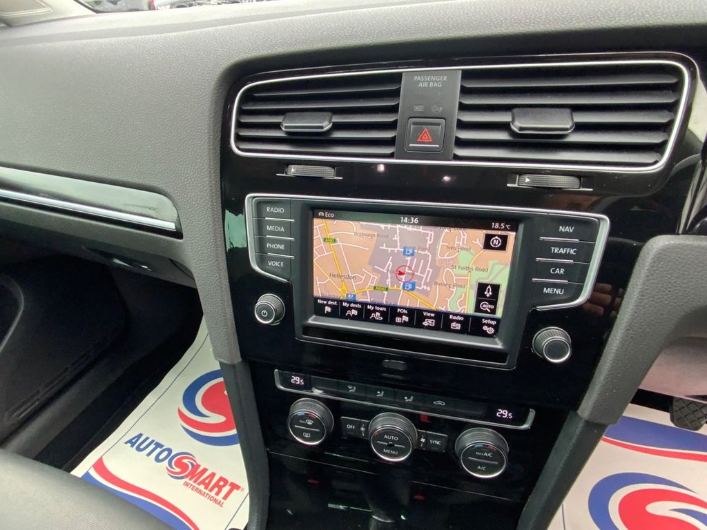 Used Volkswagen Golf 2015 for sale - 76081128: Photo 31