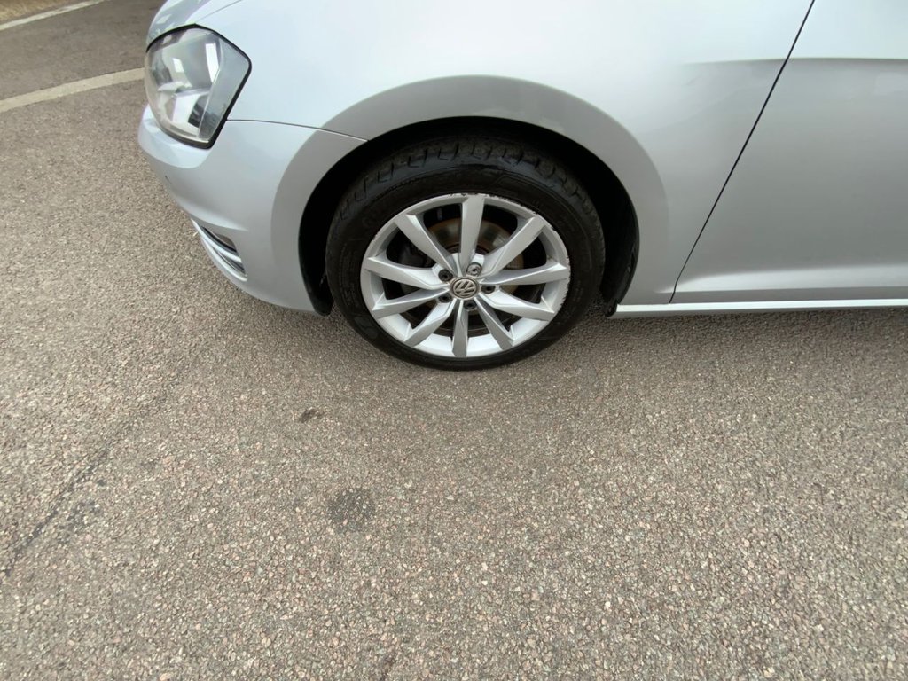 Used Volkswagen Golf 2015 for sale - 76081128: Photo 45