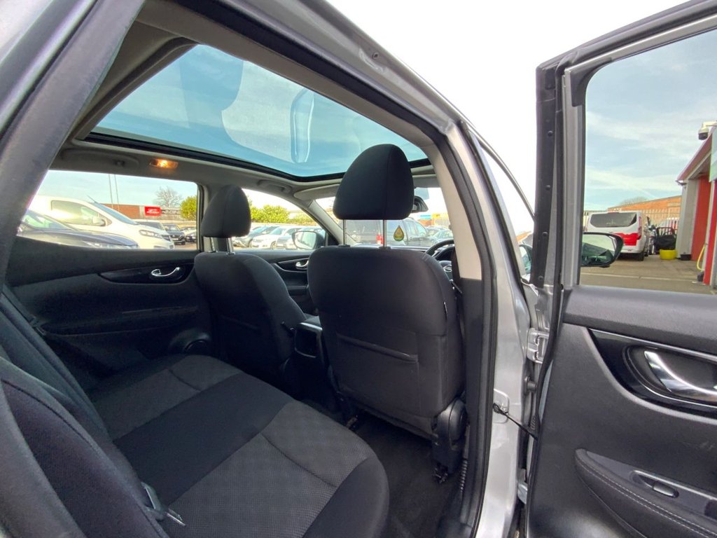 Used Nissan Qashqai 2017 for sale - 77967242: Photo 23