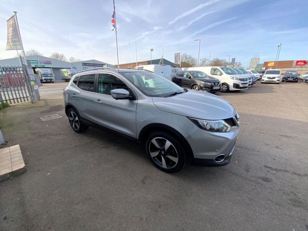 Used Nissan Qashqai 2017 for sale - 77967242: Photo 4