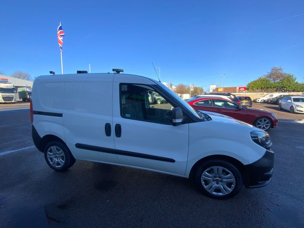 Used Fiat Doblo 2018 for sale - 76642620: Photo 14