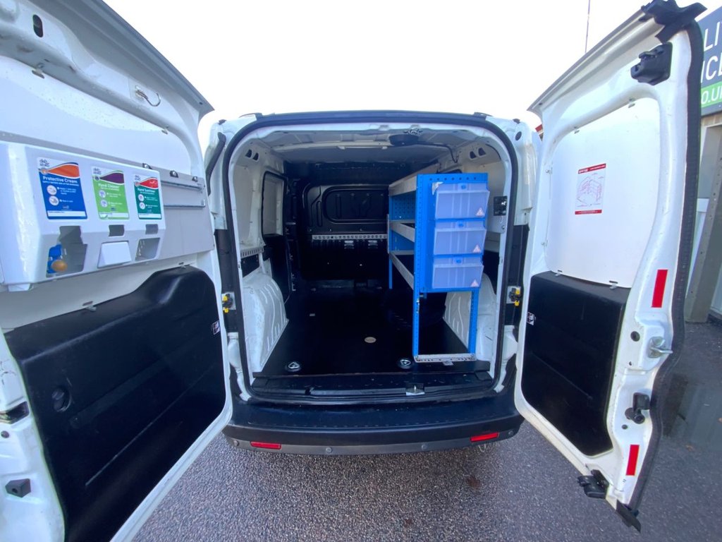 Used Fiat Doblo 2018 for sale - 76642620: Photo 26