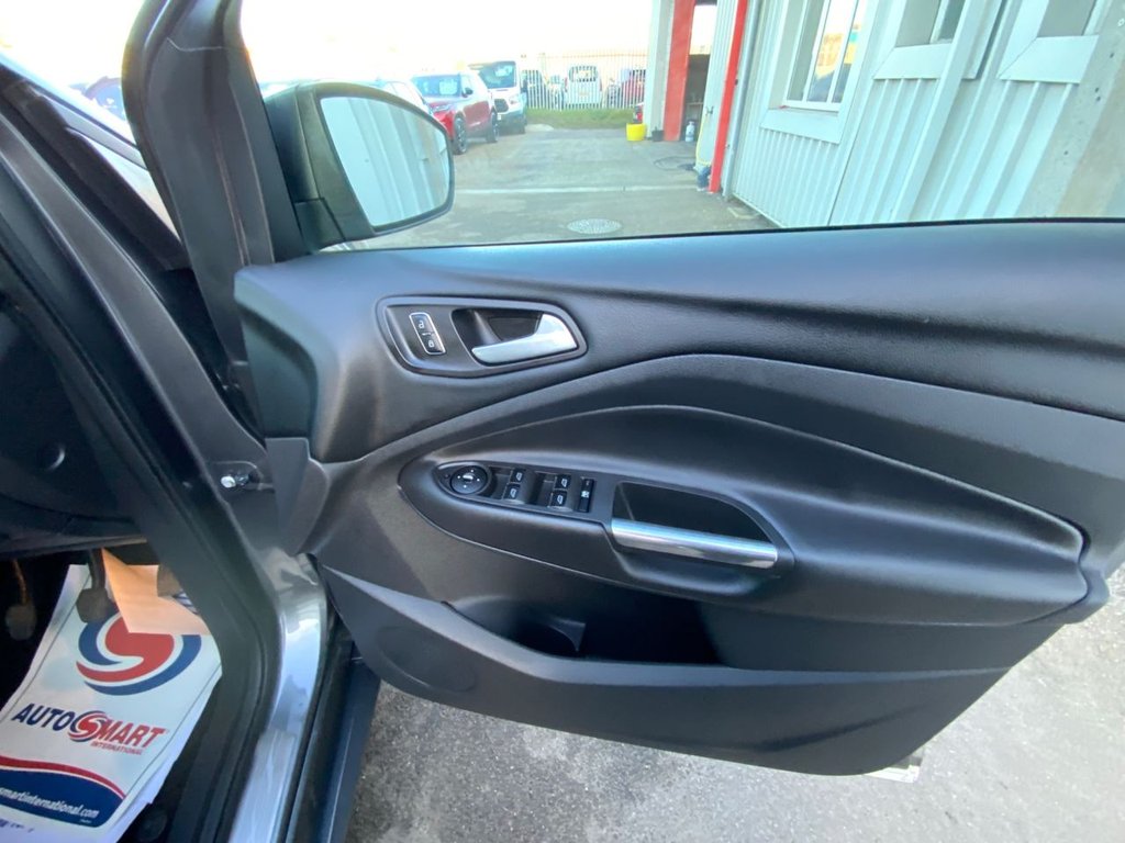 Used Ford Kuga 2014 for sale - 77976480: Photo 16