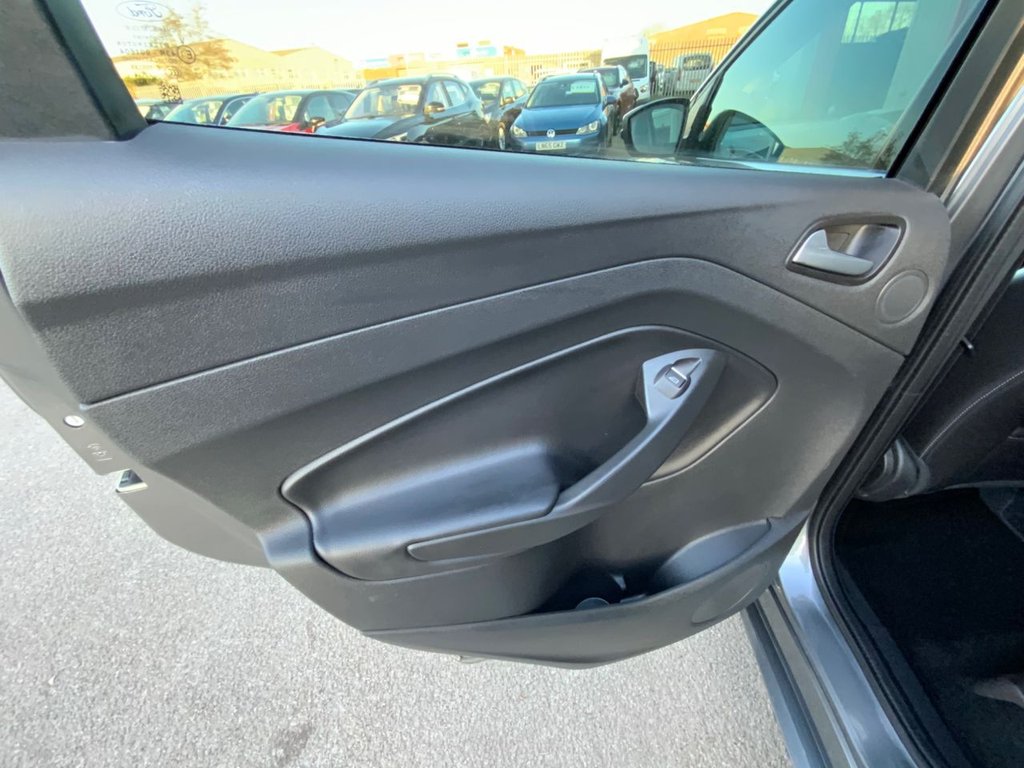 Used Ford Kuga 2014 for sale - 77976480: Photo 33