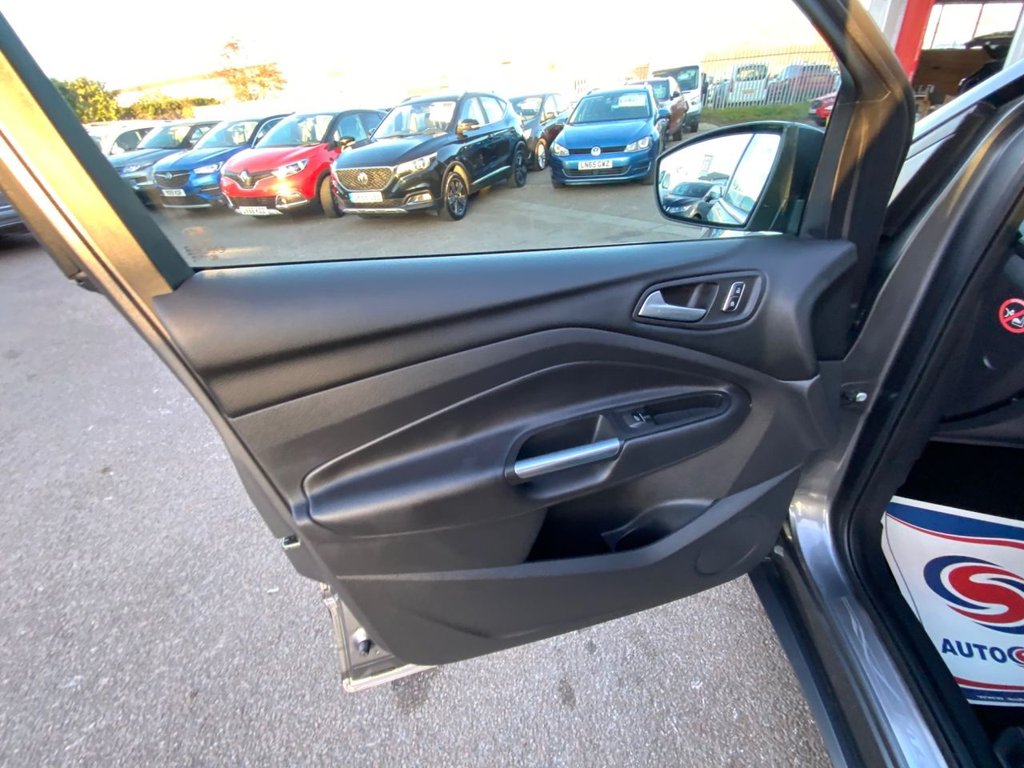 Used Ford Kuga 2014 for sale - 77976480: Photo 39