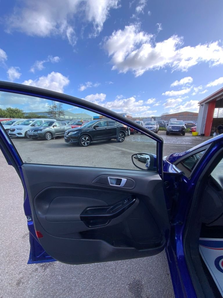 Used Ford Fiesta 2015 for sale - 78056556: Photo 24