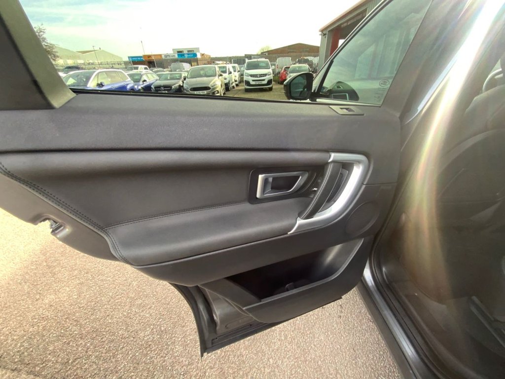 Used Land Rover Discovery Sport 2018 for sale - 77642597: Photo 30