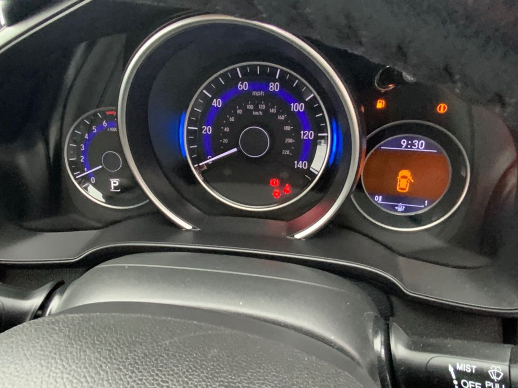 Used Honda Jazz 2017 for sale - 76582596: Photo 27